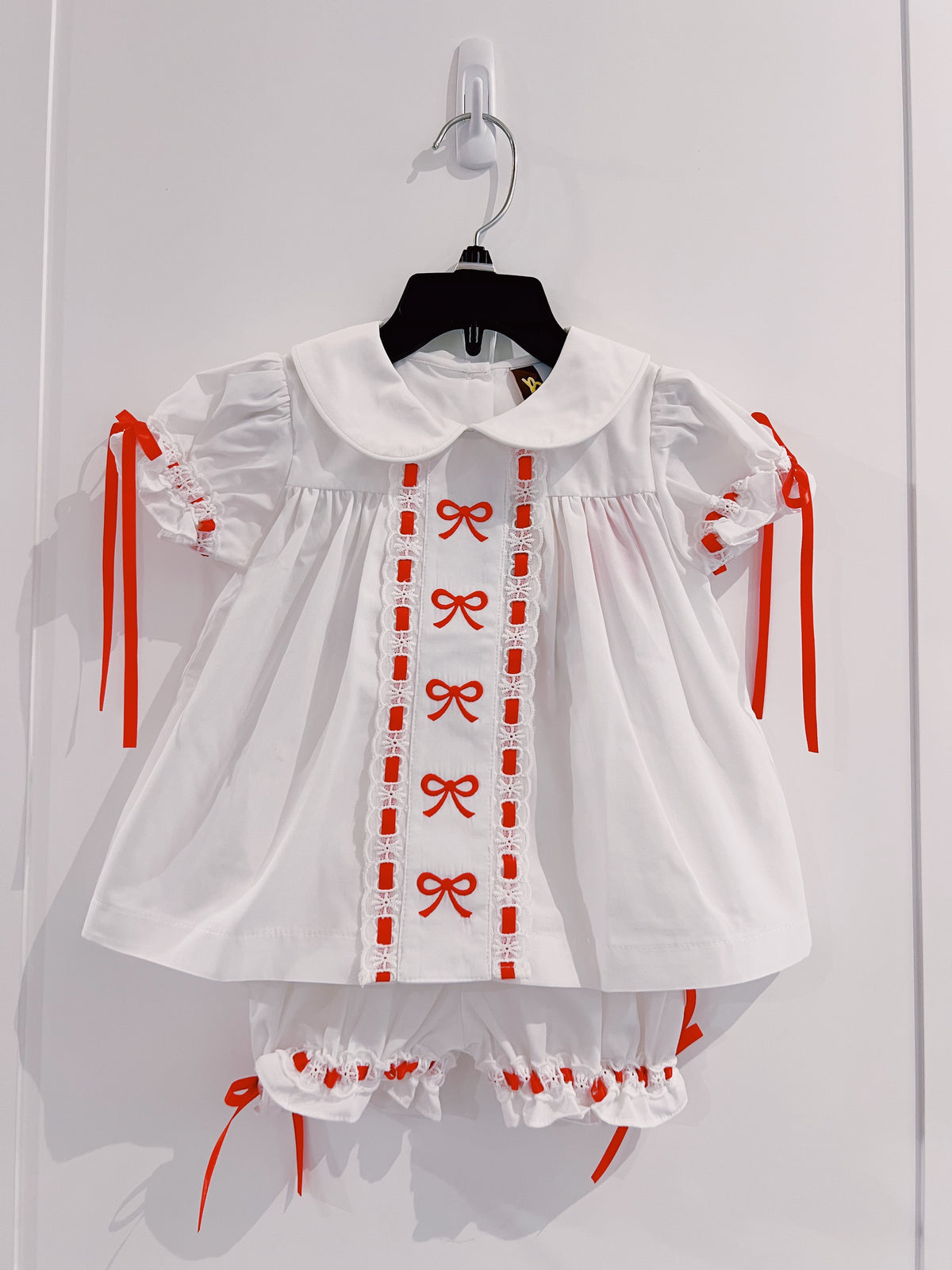 Banana Split Bows and Lace Bloomer Set