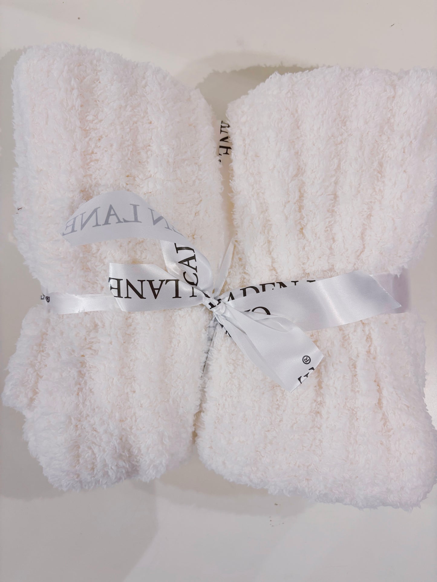 Cuddle Luxe Ivory Blanket