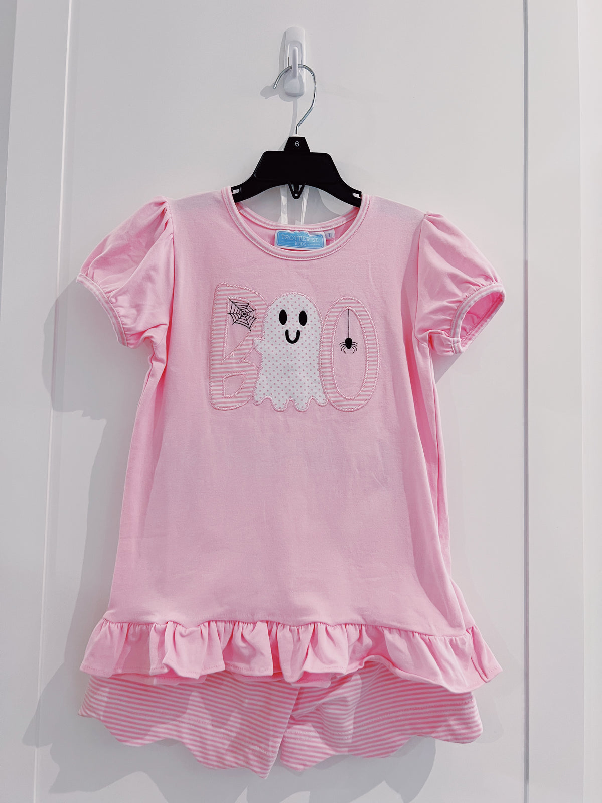 Trotter Street Kids Pink Boo Scalloped Short Set