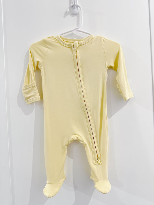 Italian Straw 2 Way Zipper Footie