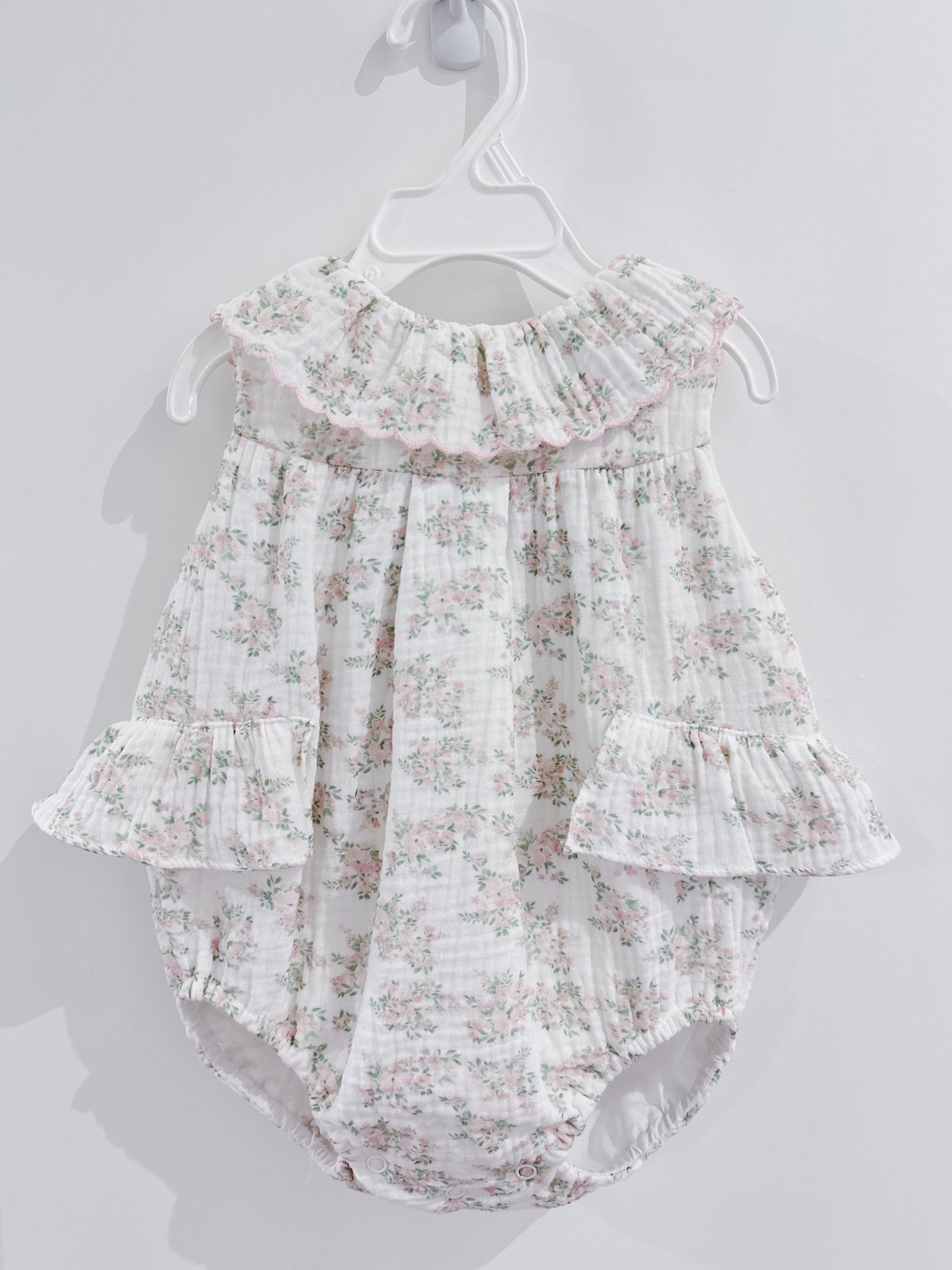Pink Floral Bluffs Ruffle Bubble