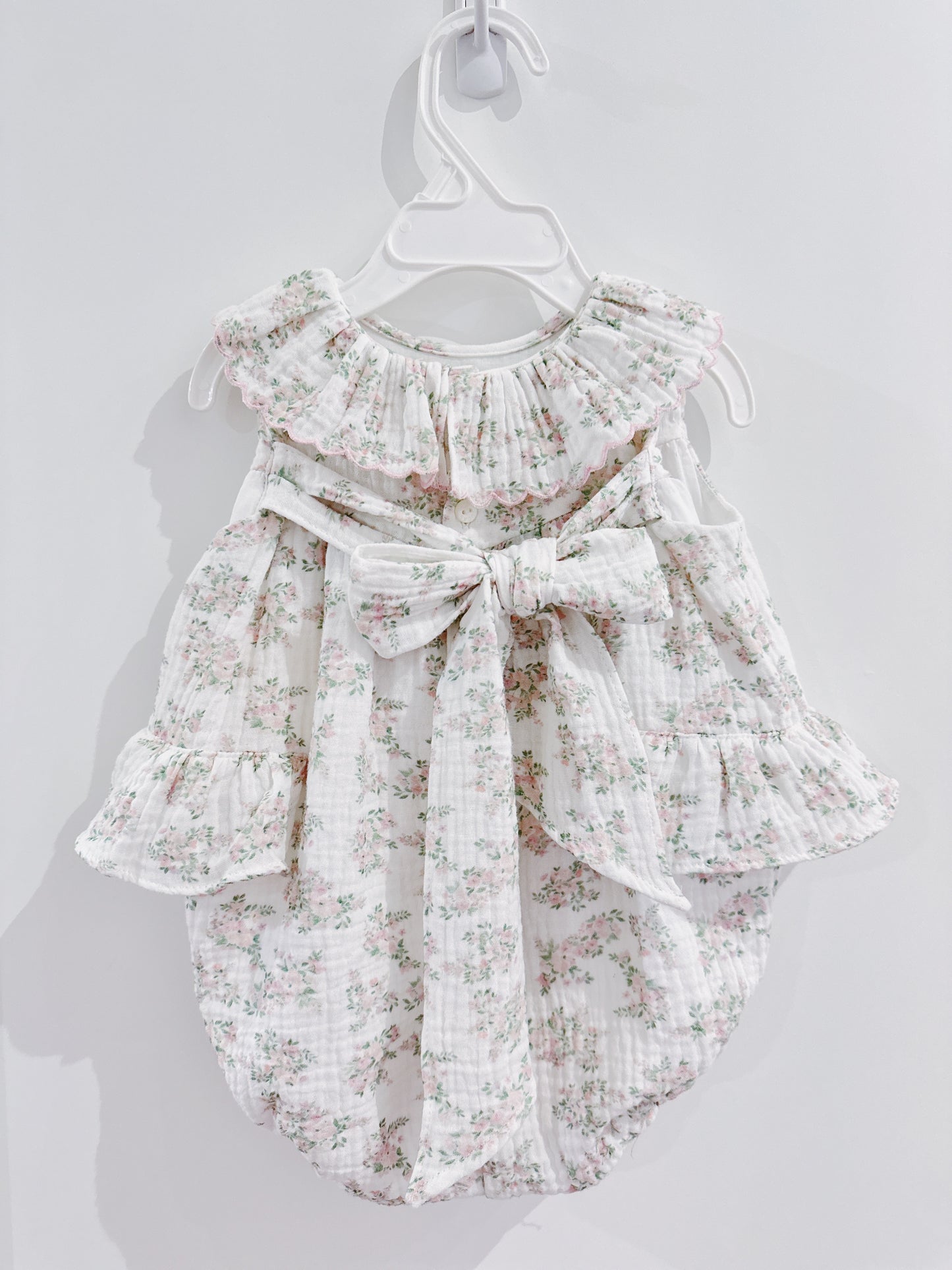 Pink Floral Bluffs Ruffle Bubble